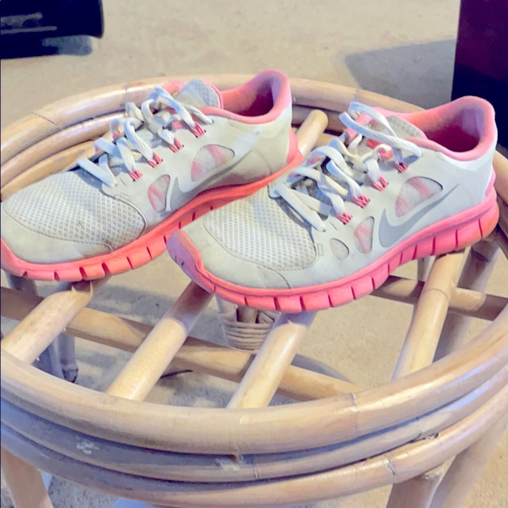 Nike free runs 5.0